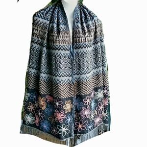 100 % Pure Wool Floral Embroidered Shawl Scarf